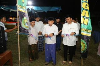 Resmikan Ruang Kelas Baru Pondok Pesantren Kandangan ini kata Wabup Husni