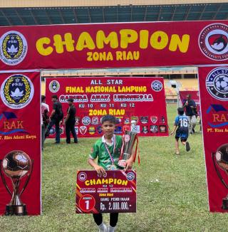 Farel Bima Ataya Anak Kampar Kiri Hulu Asuhan Coach Debi Pulpensa Mewakili Riau Di Seri Nasional Goes To Lampung Bersama SSB Harapan Putra Pekanbaru 