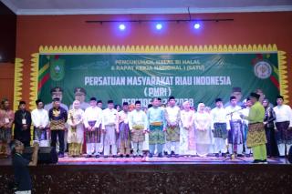 Bupati Bengkalis Hadiri Halal Bi Halal dan Rapat Kerja Nasional 1 Persatuan Masyarakat Riau Indonesia di Jakarta 