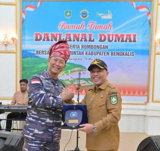 Wakil Bupati Bengkalis Sambut Kunjungan DANLANAL Dumai di Wisma Sri Mahkota