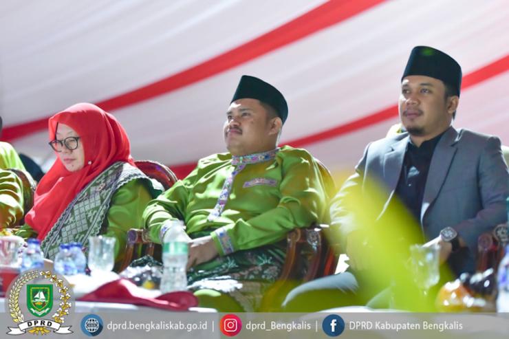 Pimpinan dan Anggota DPRD Bengkalis Hadiri Malam Pembukaan MTQ ke-43 Tingkat Provinsi Riau