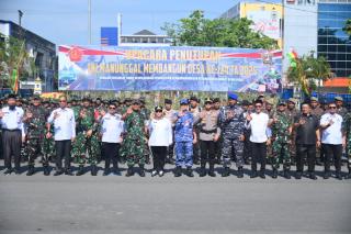 Dipimpin Korem 031/Wirabima, Bupati Bengkalis Hadiri Upacara Penutupan TMMD Ke-124 Tahun 2025