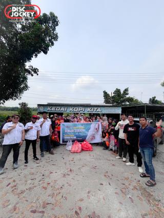 Pengda PDJI Riau Bersama Korwil se Provinsi Riau Laksanakan Giat Bhakti Sosial Jumat Berkah