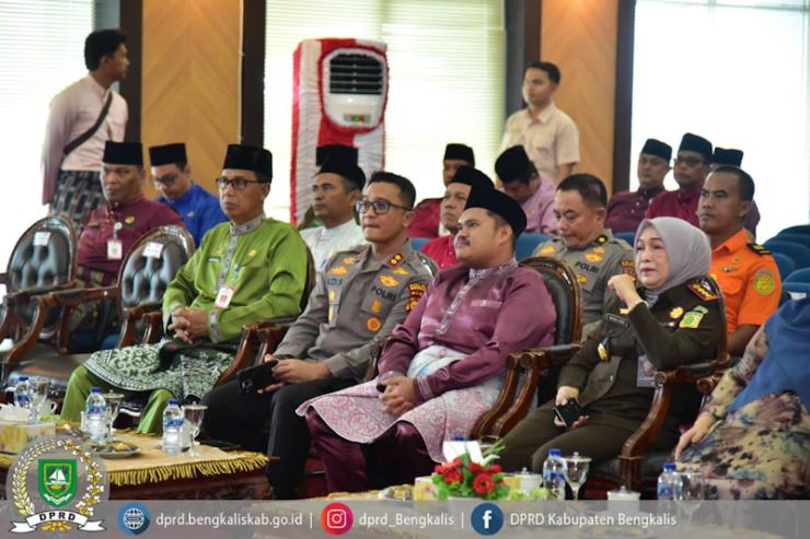 Ketua DPRD Bengkalis Hadiri Pidato Kenegaraan RI di Ruang Rapat Dang Merdu