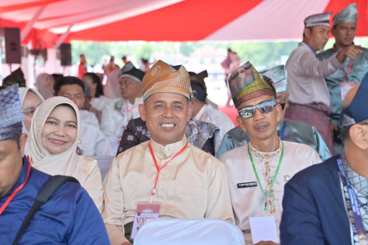 Hadiri Pembukaan Festival Pacu Jalur Tradisional di Kuansing, Bupati Bengkalis Sebut Simbol Kebersamaan Dan Warisan Yang Harus Dilestarikan