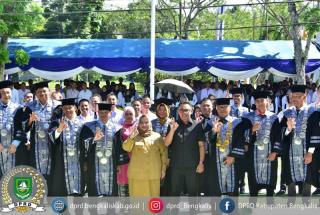 Dukung Pendidikan, DPRD Bengkalis Hadiri Pengukuhan Mahasiswa Baru Politeknik Negeri Bengkalis