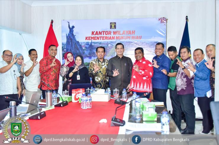 Perkuat Dasar Hukum, Pansus LAMR Lakukan Pembahasan ke Kanwil Kemenkumham Riau