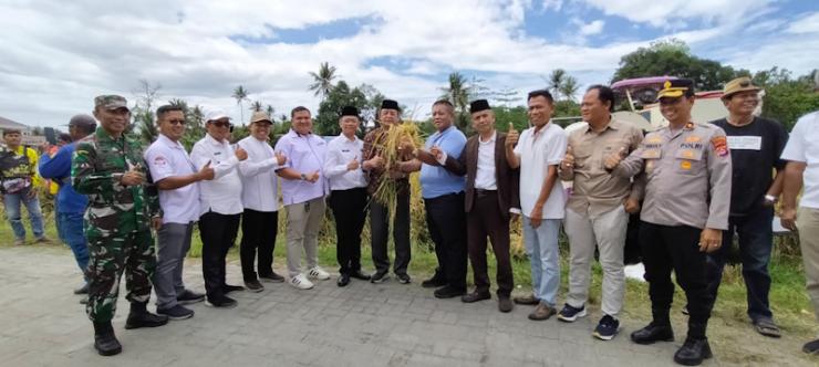 Panen 10 Hektar Padi Unggulan PS-08 Jadi Bukti Nyata Revolusi Pertanian di Banten