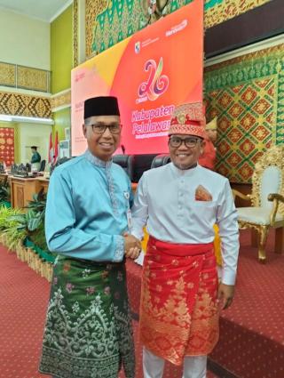 Bupati Bengkalis Hadiri Paripurna Istimewa Hari Jadi Ke-26 Kabupaten Pelalawan