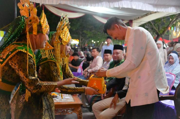 Bupati Bengkalis Hadiri Malam Puncak Penutupan BEM Festival Cakrawala Nusantara 2025