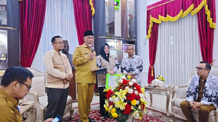 Wujud Kepedulian, PGRI Kab. Bengkalis Salurkan Bantuan 420 Juta, Kepada Korban Bencana di Sumbar