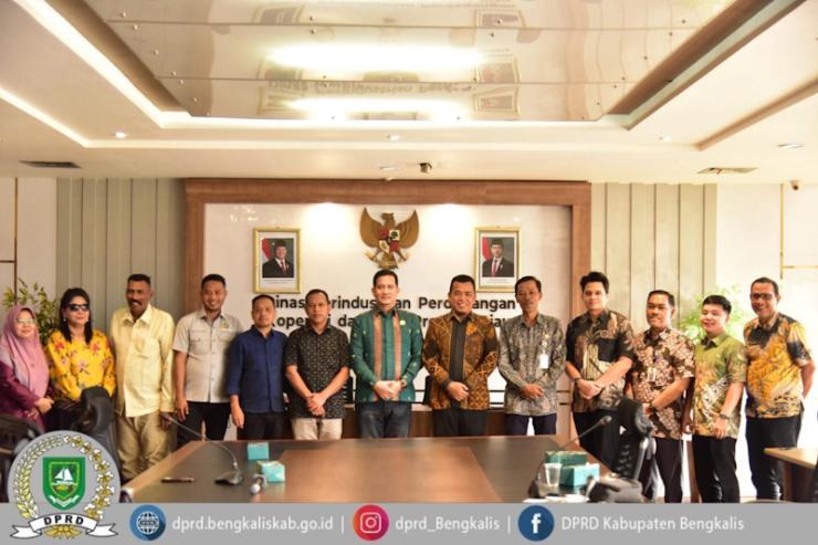 Komisi III DPRD Bengkalis Bahas Pengelolaan Limbah Rumah Tangga Bersama Disperindagkop UKM Provinsi Riau