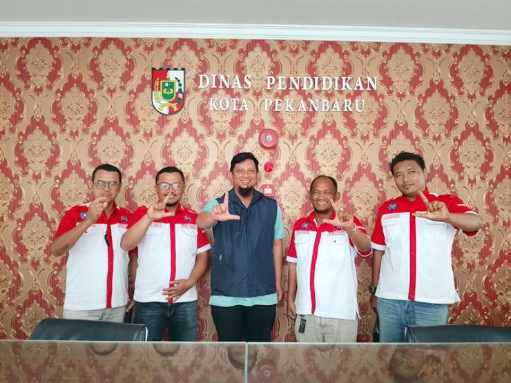 Sinergi Strategis: DPC FSPKSI Kota Pekanbaru mendukung program Walikota Pekanbaru wujudkan zero anak putus sekolah