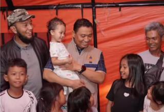 Pemko Pekanbaru Dirikan Tenda Tampung Warga Terdampak Banjir Luapan Sungai Siak 