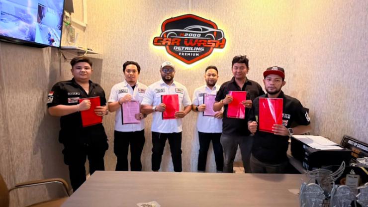 Tony Roy, Ketua PDJI Riau Serahkan SK Korwil Kabupaten Kota