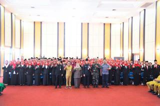 Lantik 215 Kepala Sekolah, Bupati Kasmarni Tegaskan Zero Tolerance Terhadap Pungli PPDB