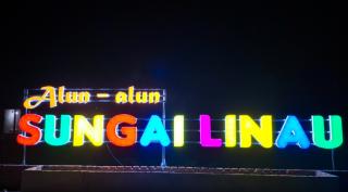 Pembangunan Alun-alun Desa Sungai Linau: Ruang Baru Warga, Wajah Baru Desa di Malam Hari