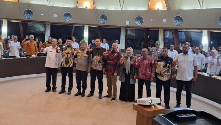 Pemkab Rokan Hilir Kembali Sabet Predikat Menuju Informatif Anugerah Keterbukaan Informasi Publik Riau 2025